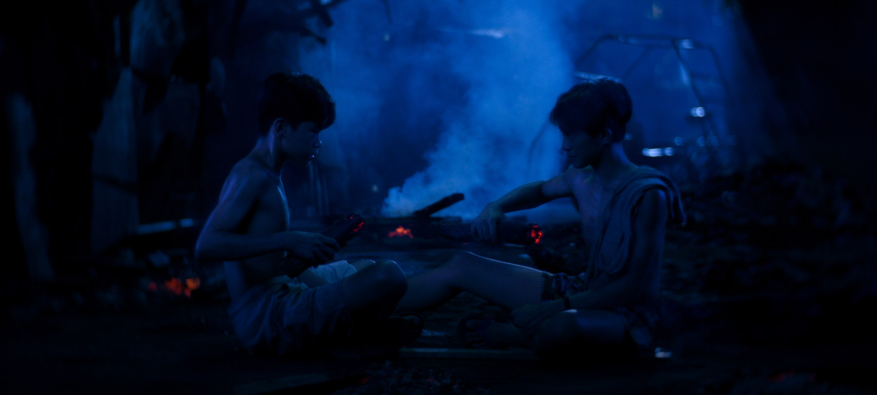 Filipinas-SOME--NIGHTS-I-FEEL-LIKE-WALKING-(10)_e25